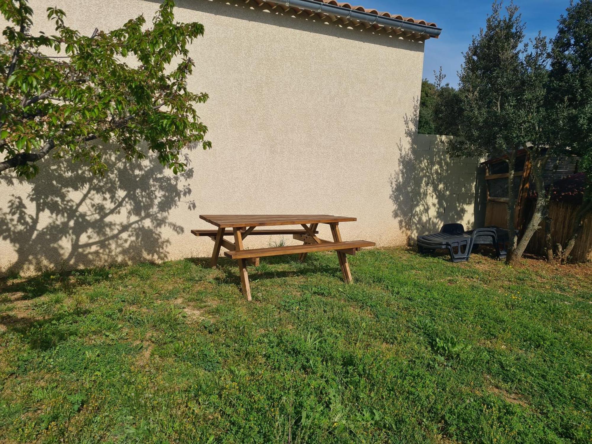 Le Petit Chene Hotell Orgnac-lʼAven Exteriör bild